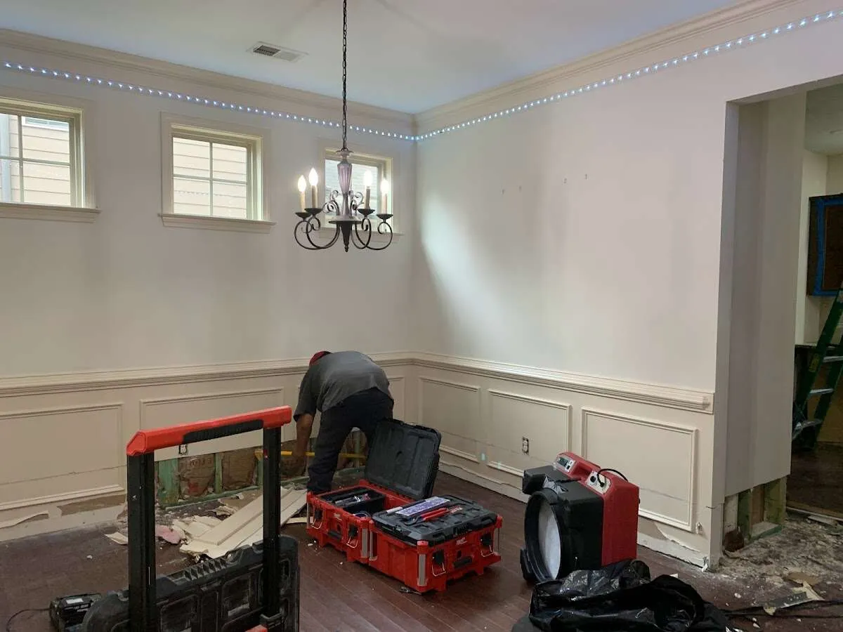 Restoration technician with professional equipment in Monticello